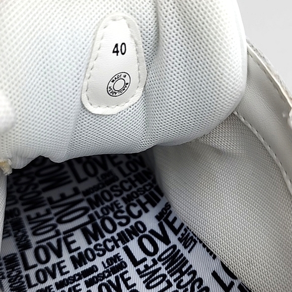 LOVE MOSCHINO Women's White Leather Low Top Trainers Sneakers Logo Fabric Sz 40 - Picture 16 of 16